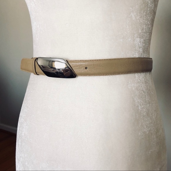 Liz Claiborne Accessories - Liz Claiborne Tan leather belt